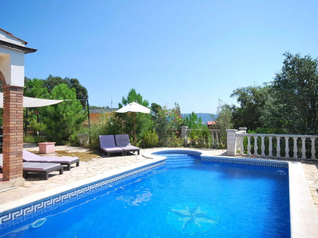 Modern Villa in Lloret de Mar with Private Pool