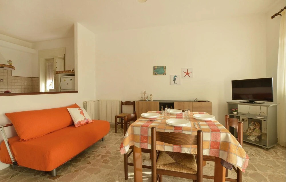 Awesome Apartment in Contrada Fiori Sud With 1 Bedrooms and Wifi
