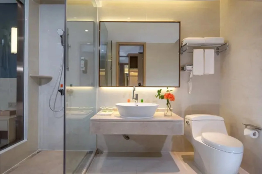 Vienna Hotel Guangdong Zhongshan Xiaolan High-Speed Railway Station