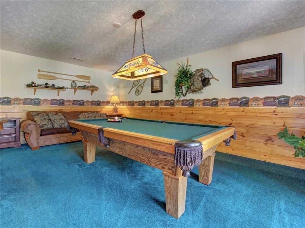Komfy Kozy 3 Bedroom Home with Hot Tub
