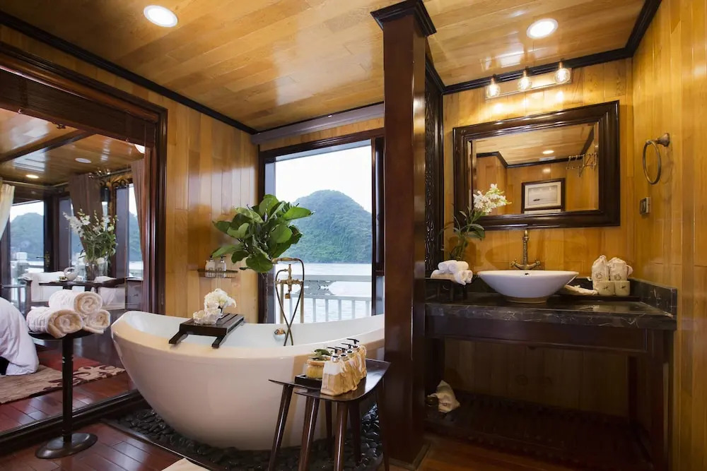 Heritage Cruises Binh Chuan Cat Ba Archipelago