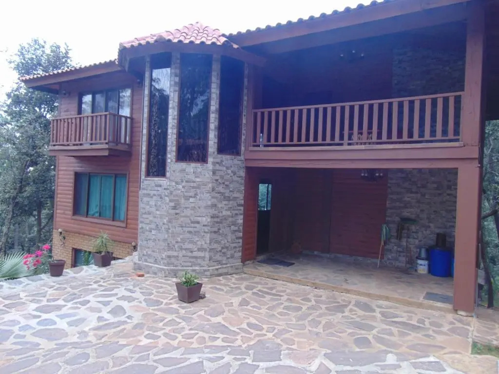 Cabaña dentro del Bosque para 24 Personas