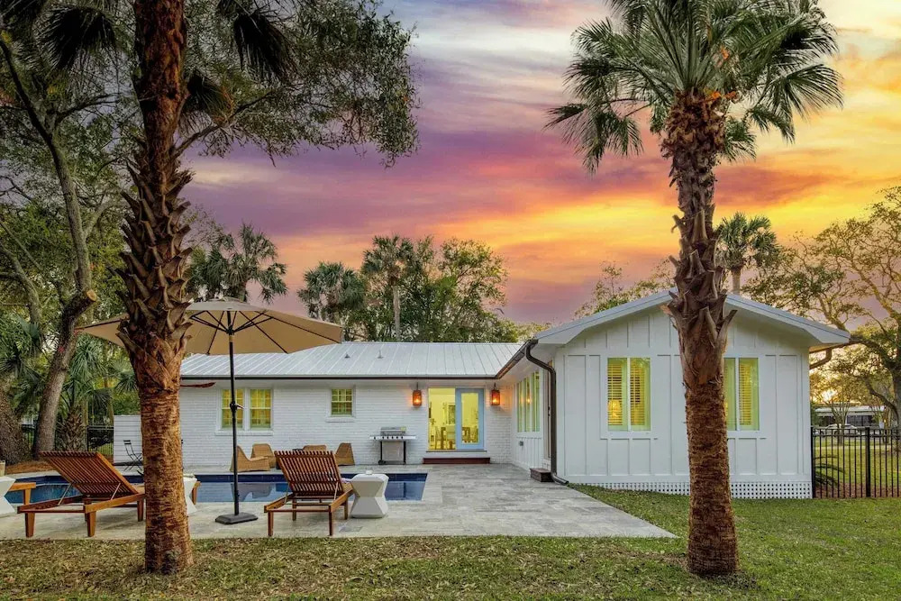 Sawyer by Avantstay Stunning Isle Of Palms Home w/ Pool!