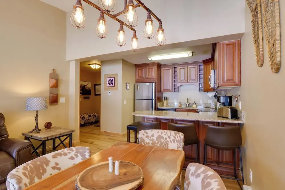 Walk to Copper Mountain Lifts: Mtn-view Condo