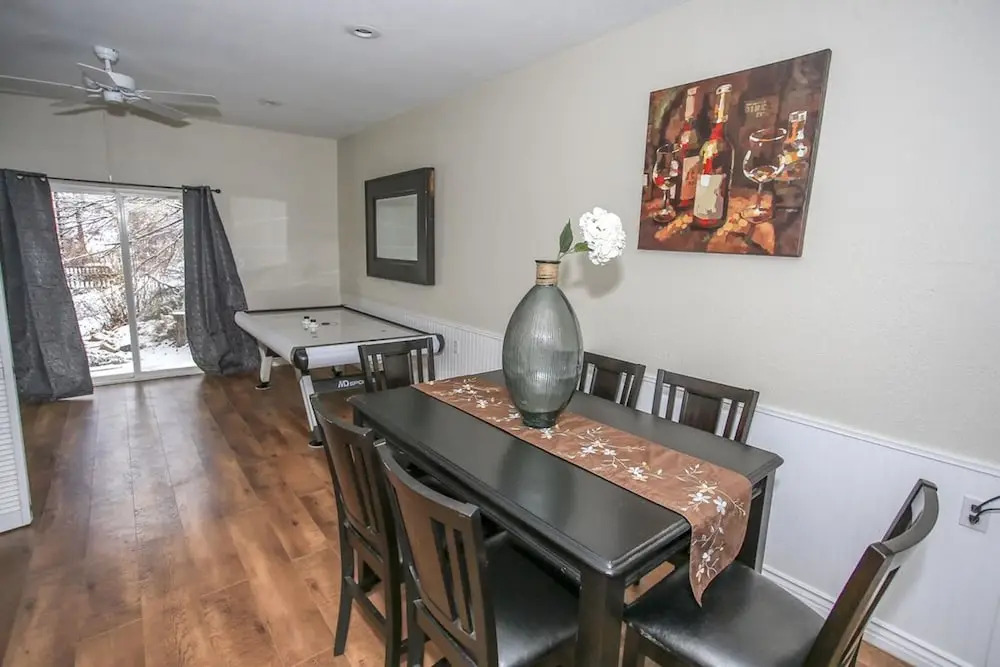 Bear Cub Den-1724 by Big Bear Vacations