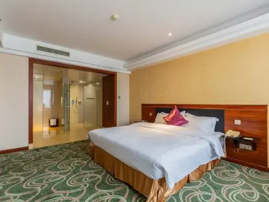 Yinglun Holiday Hotel