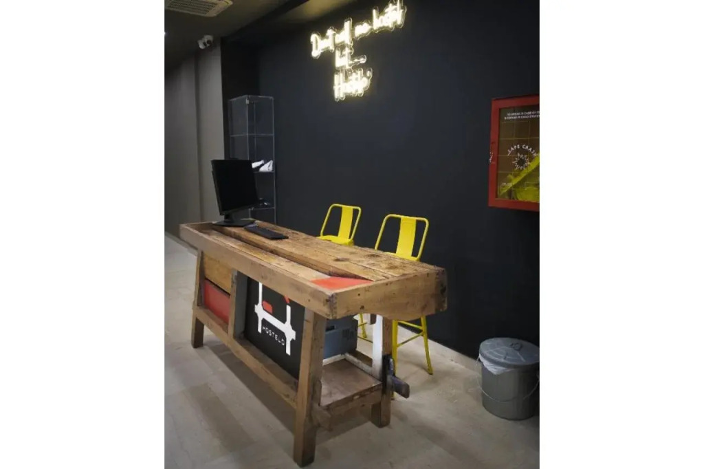 Hostelò - Luxury Hostel