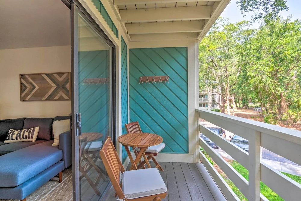 Fiddlers Cove 18B