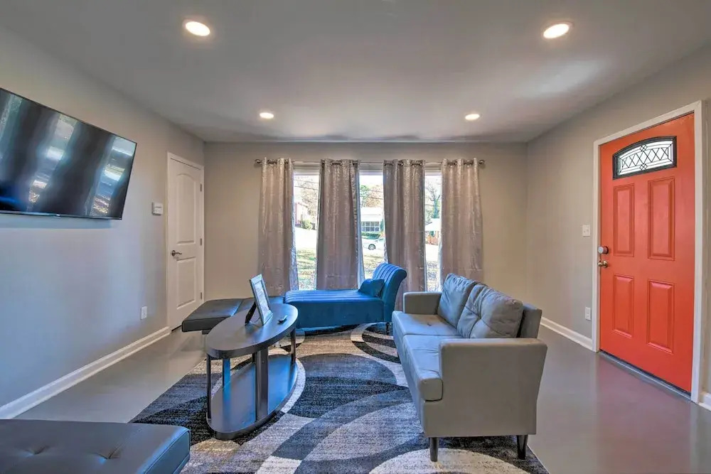 Central Location! ATL Stay 5 Mi to Mercedes-benz