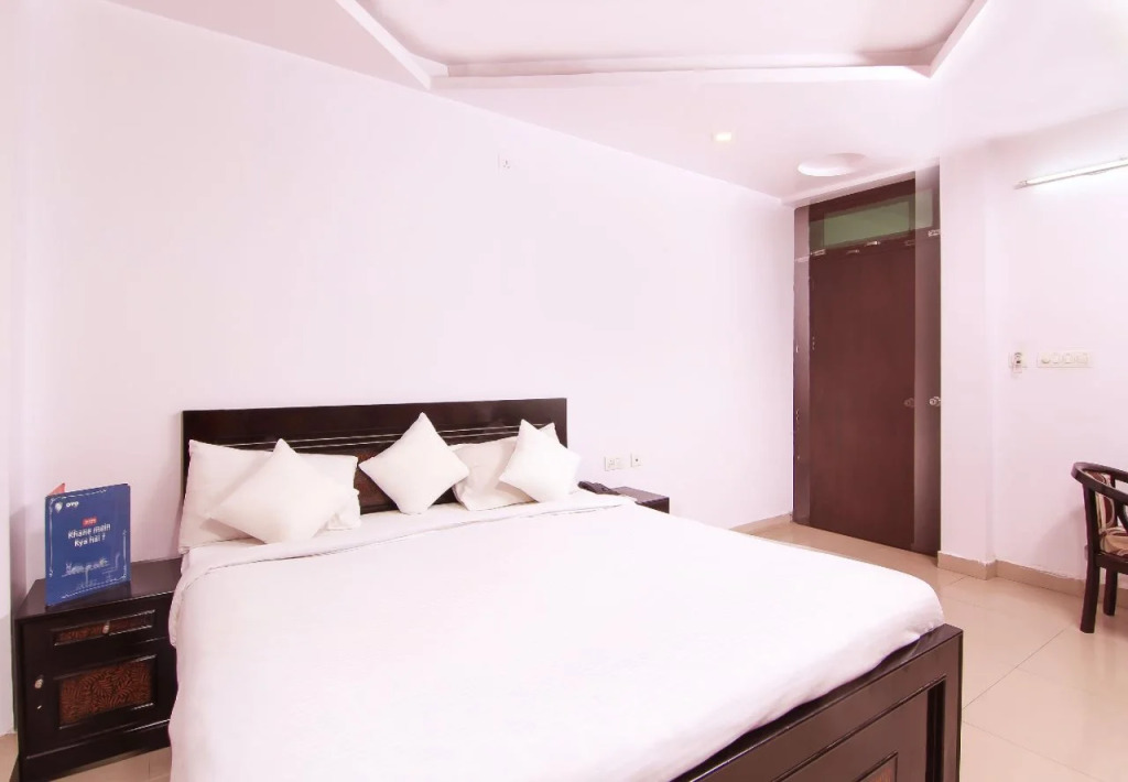 Surya Continental Hotel by OYO Rooms