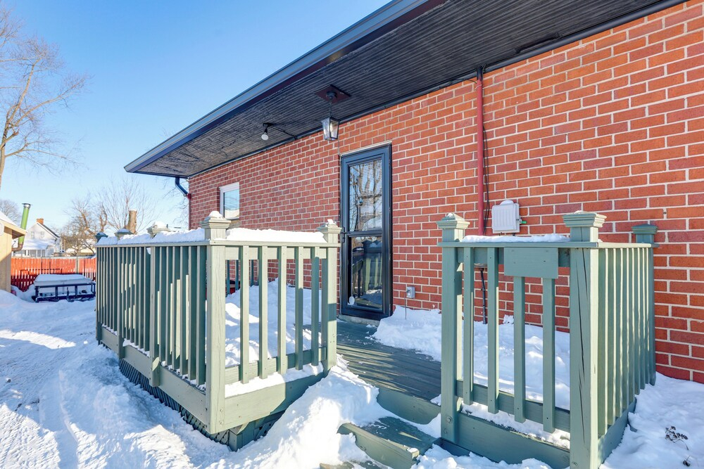 Stay in the Heart of London! Walkable, Modern Home