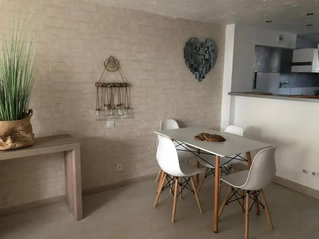 Un duplex pour 4 personne village camarguais