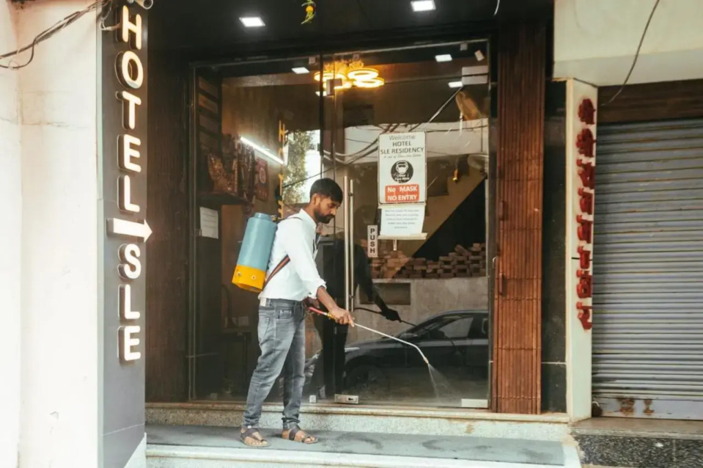Hotel S L E Residency