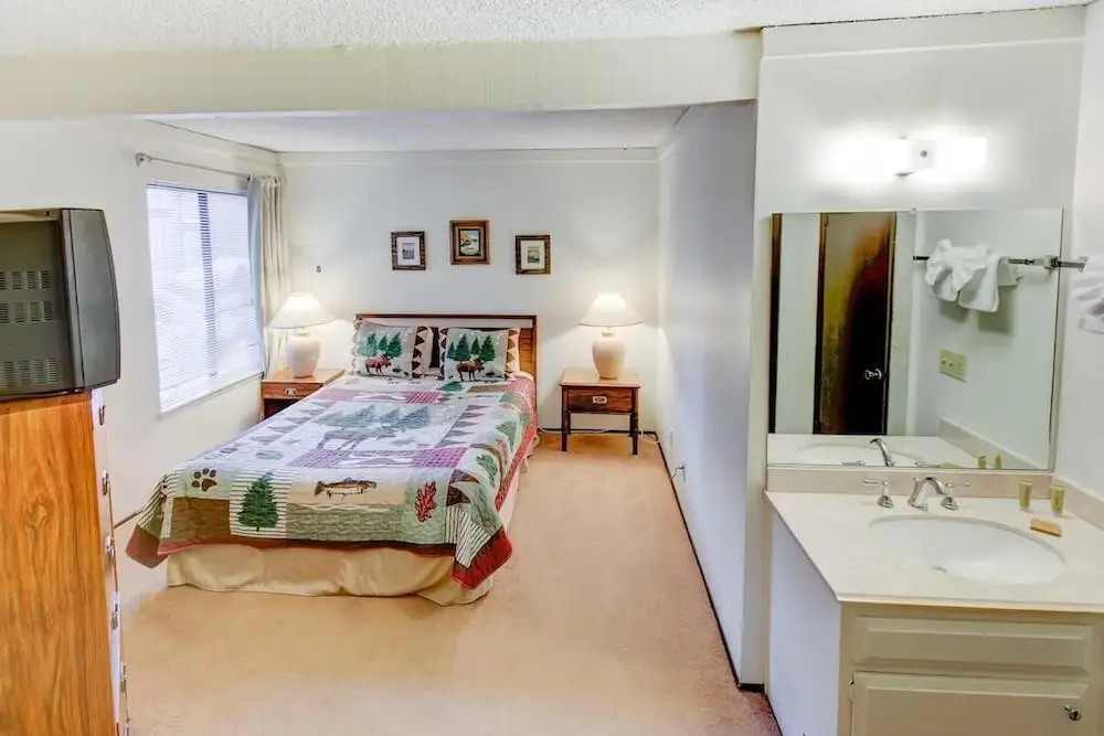 Sherwin Villas Free Shuttle & Near Skiing