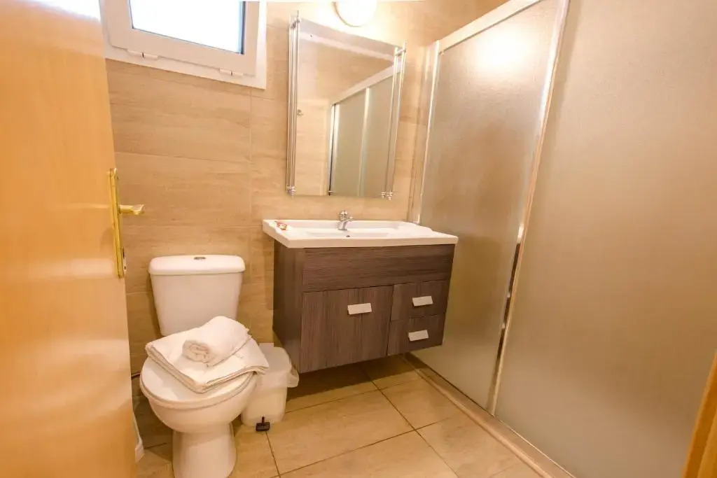 Frixos Hotel