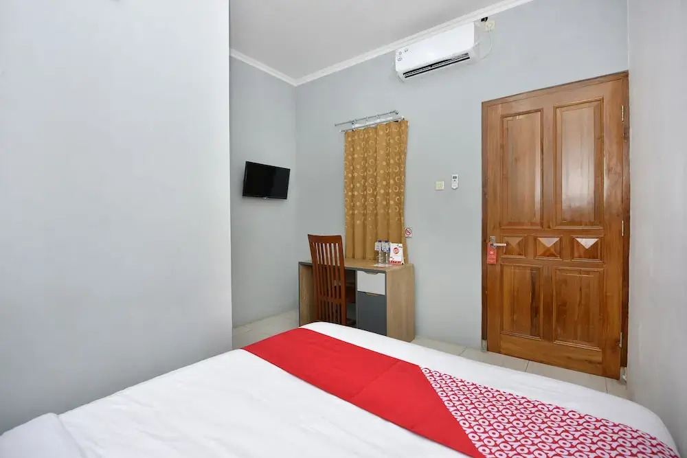Golden Inn 2 by OYO Rooms