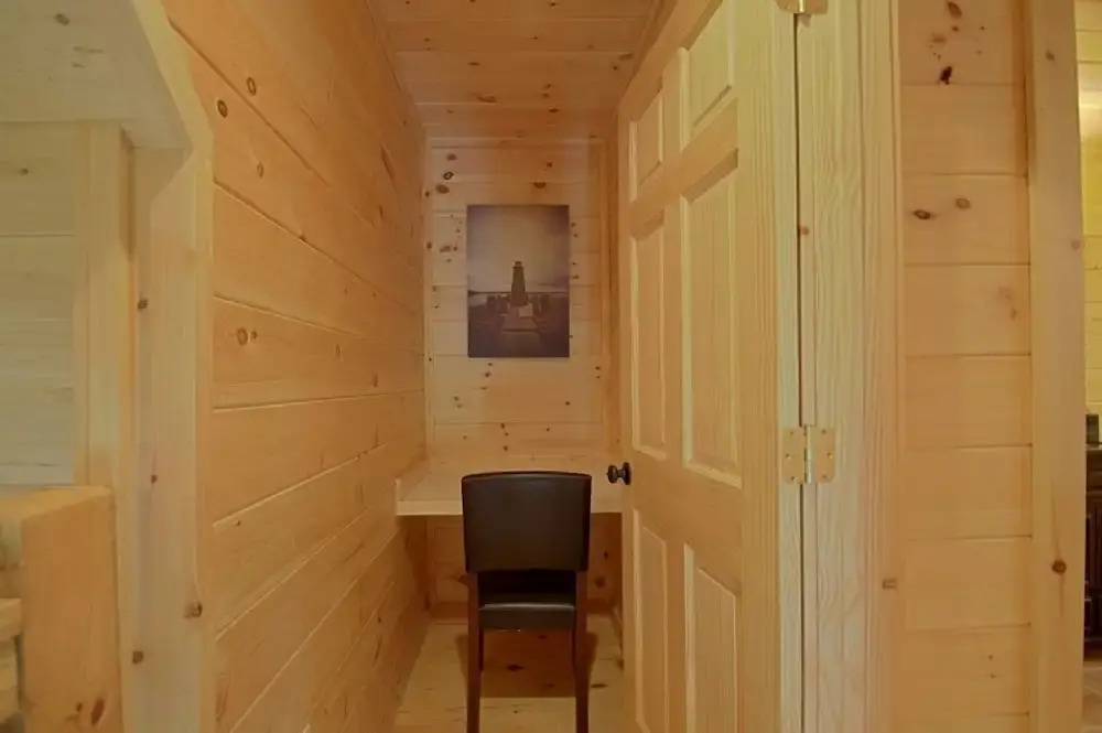 Taj's 3 Bedroom Cabin - 3 Br Cabin