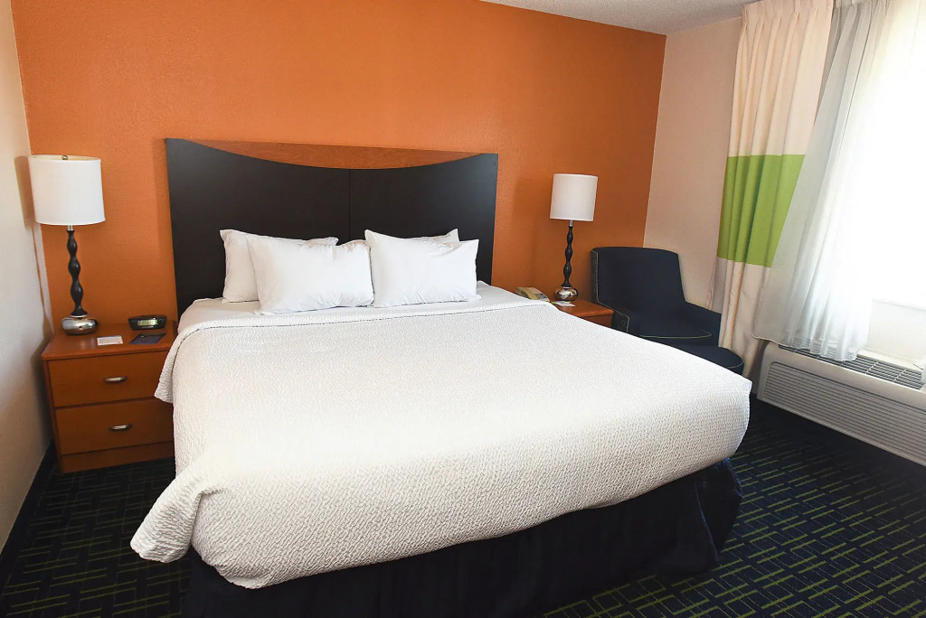 AmericInn by Wyndham Topeka