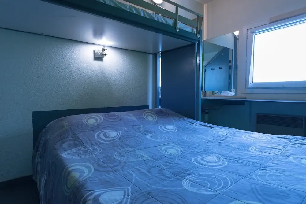 Lemon Hotel - Mery sur Oise/Cergy