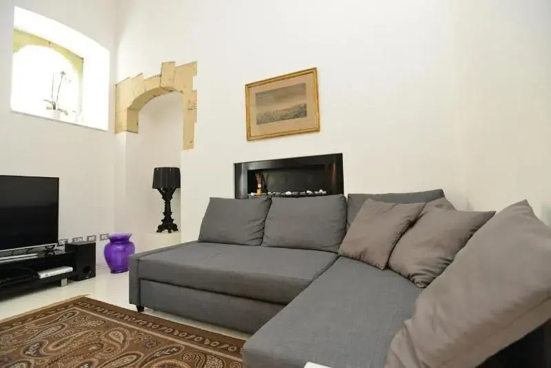 IzzHome Light