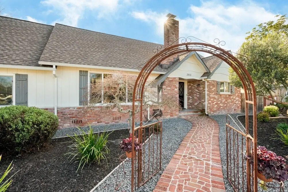 Carrillo by Avantstay Powerful Santa Rosa Getaway in Wine Country!