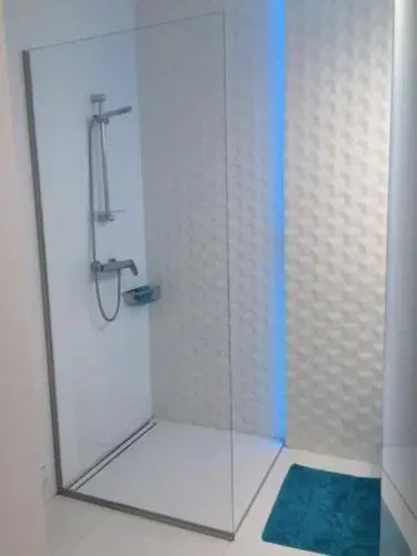 Blue Seaside Apartment