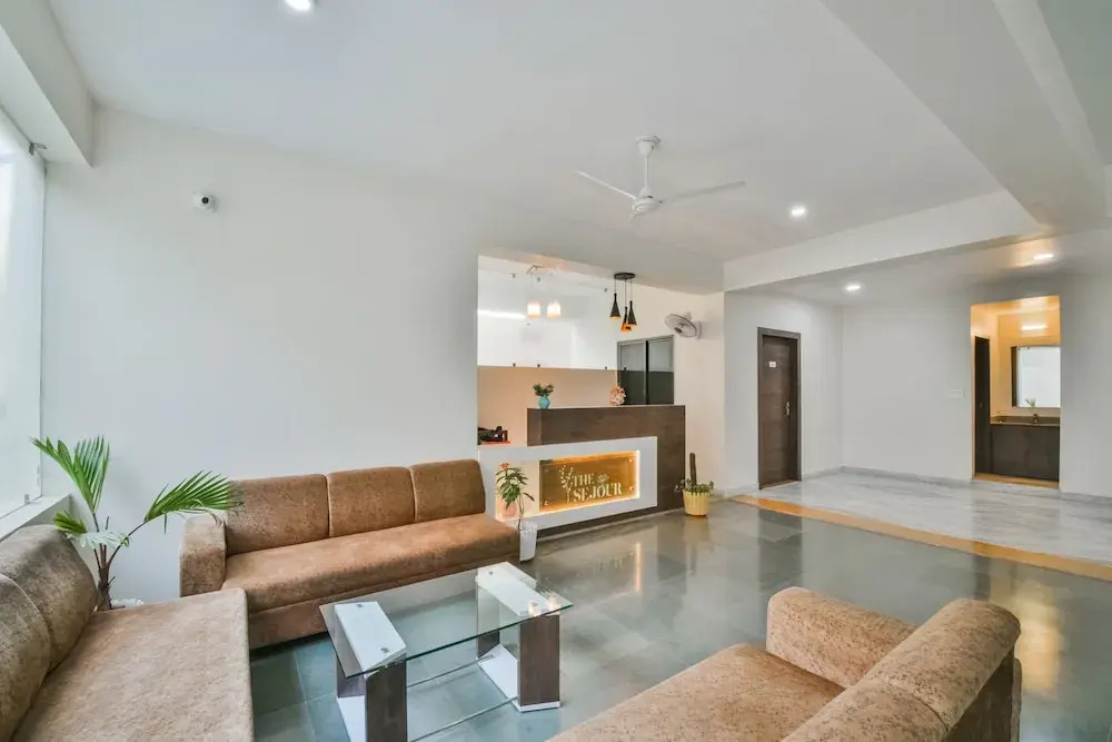 The Sejour by OYO Rooms