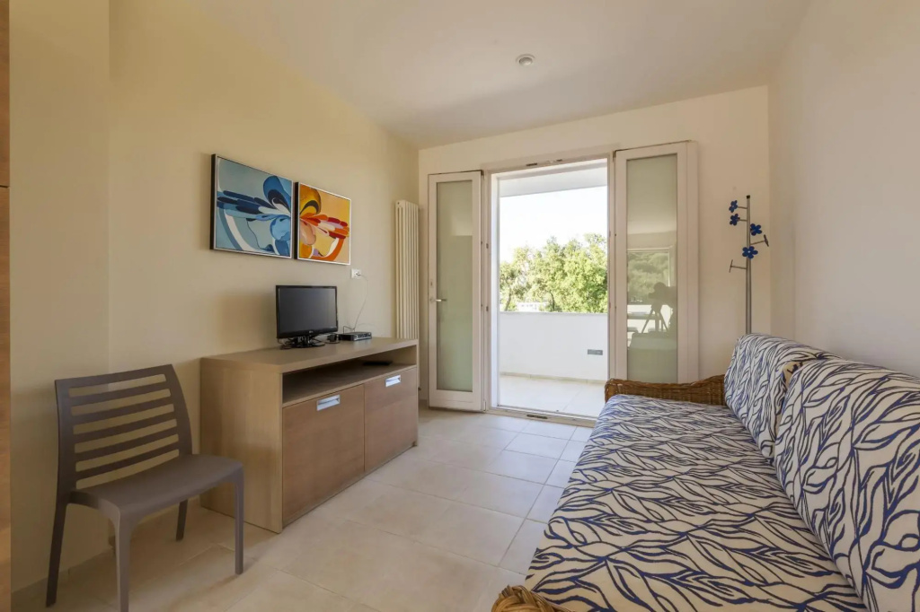 Holiday home with sea-view terrace in Castro-Bellaria PP