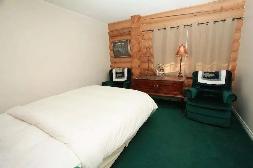Whitewater Lodge