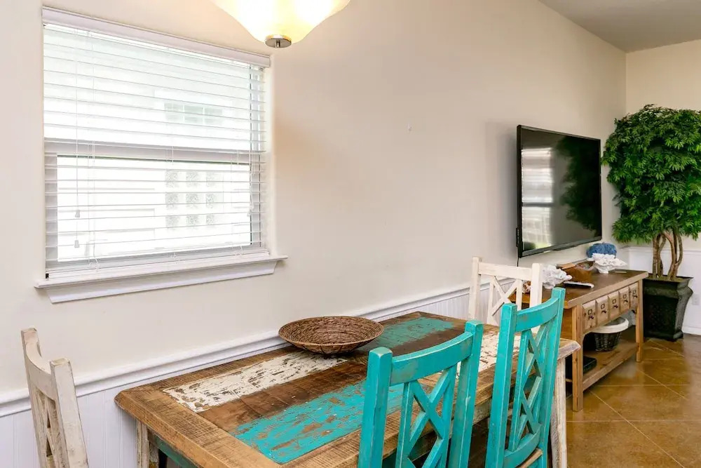 Rare 5BR Pirates Bay Condo by RedAwning
