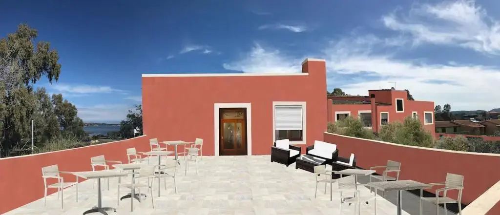 Helios Hotel