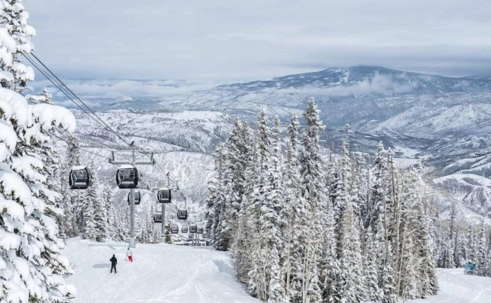 Luxury Ski In, Ski Out 2 Bedroom Colorado Vacation Rental Steps From The Ski Slopes With Hot Tub And Pool