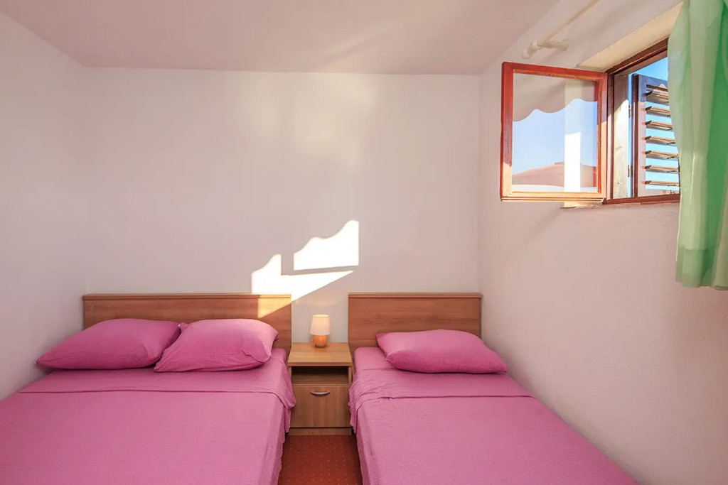 Holiday house Ante - 6m from the sea Seget Vranjica, Riviera Trogir