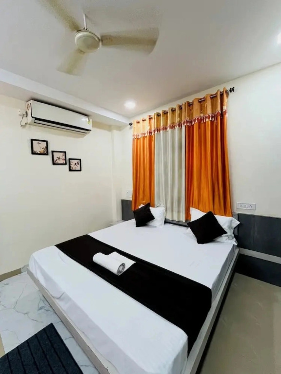 Gokul hotel