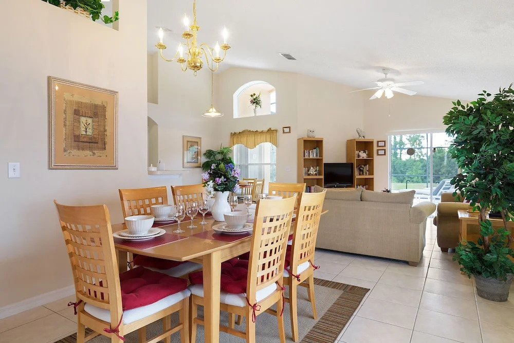 Waterside Villa - Family 4 bed Emerald Island Resort pool home thats close to Disney World