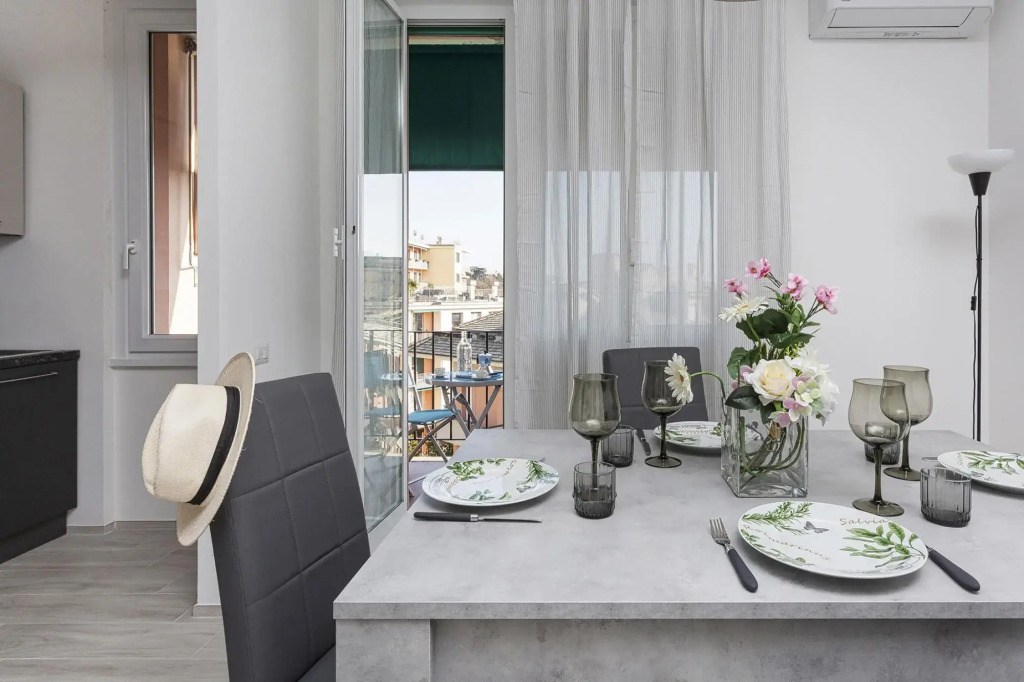 Sturla Modern Apartment by Wonderful Italy