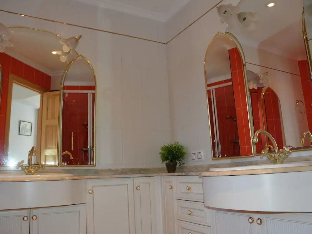 Gorgeous Villa in Ambolo With Private Swimming Pool