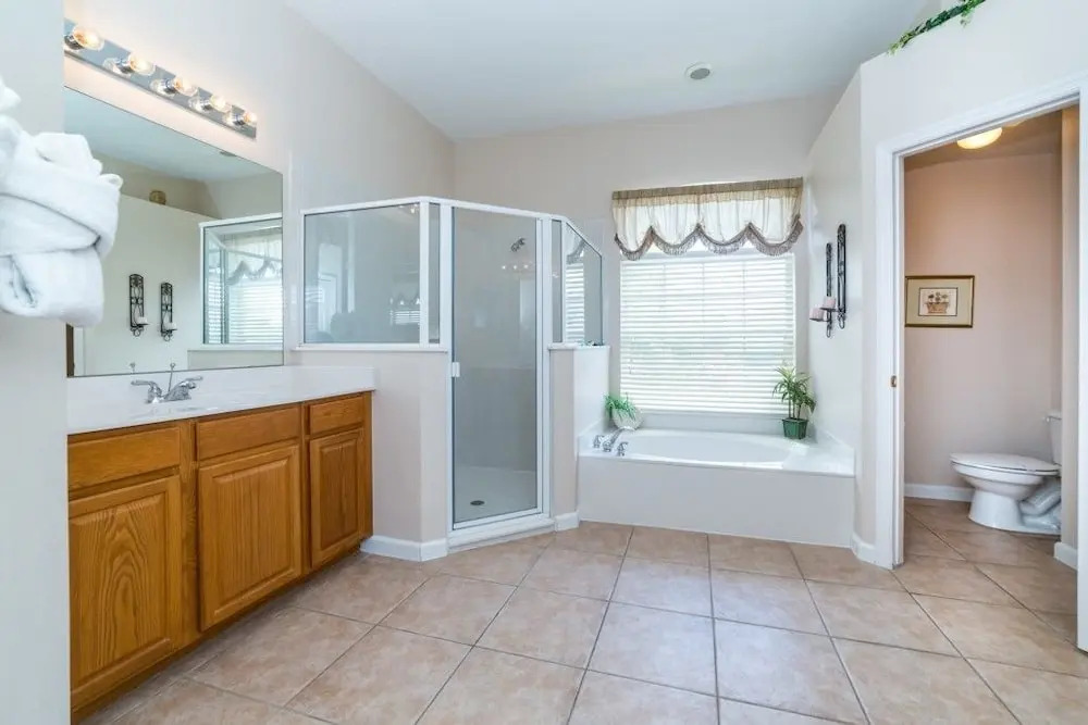 Prestwick Villa #230700