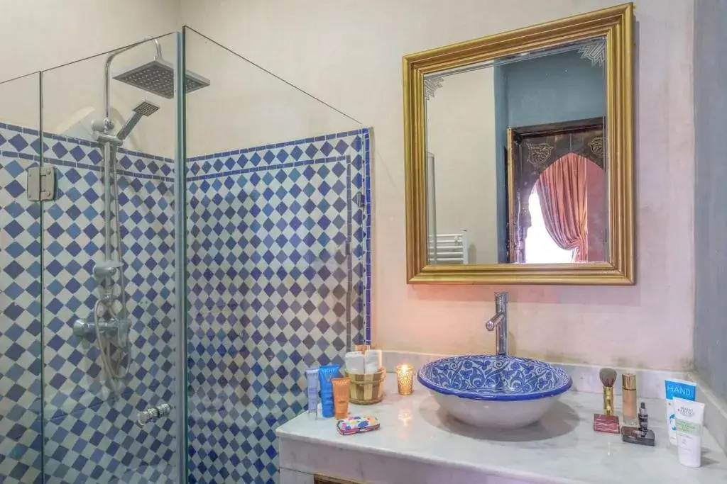 Villa with 7 Bedrooms in Marrakesh, with Wonderful Mountain View, Private Pool, Enclosed Garden