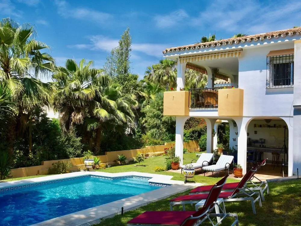 Superb Villa in Elviria With Swimming Pool