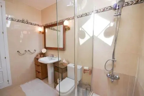 Beautiful beachside duplex apartment with amazing sea views