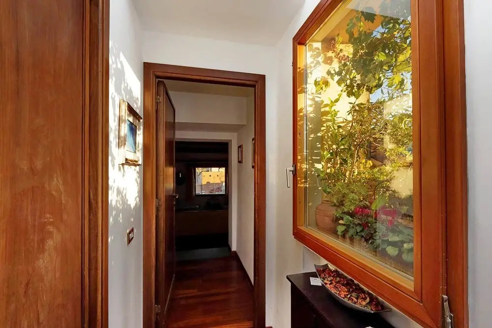 Piazza Mattei Terrace Apartment