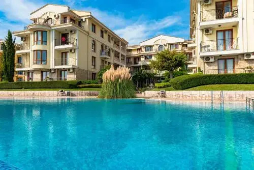 Menada Royal Bay Apartments