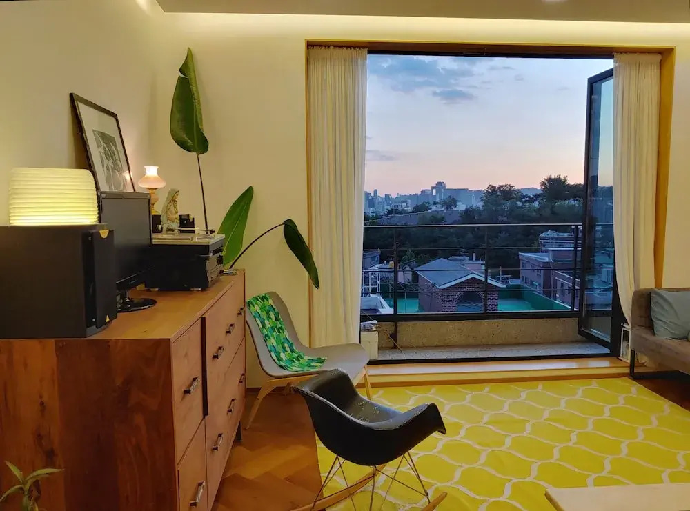 Naksan Balcony
