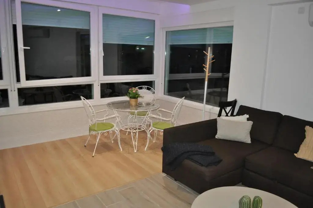 Premium Apartment Yumbo WIFI A/C