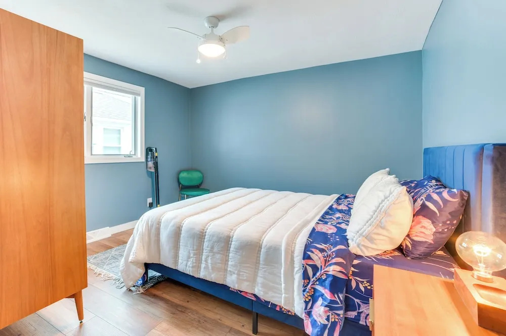 Bright Houghton Lake Home w/ Boat Dock + Fire Pit
