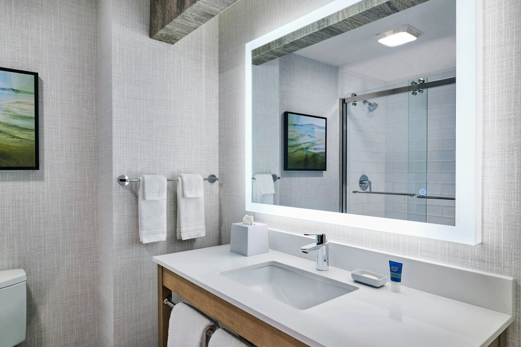 Four Points by Sheraton Salt Lake City Airport