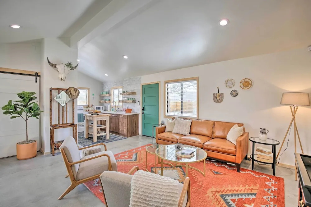 Modern Joshua Tree Bungalow With Fire Pit & Bbq!