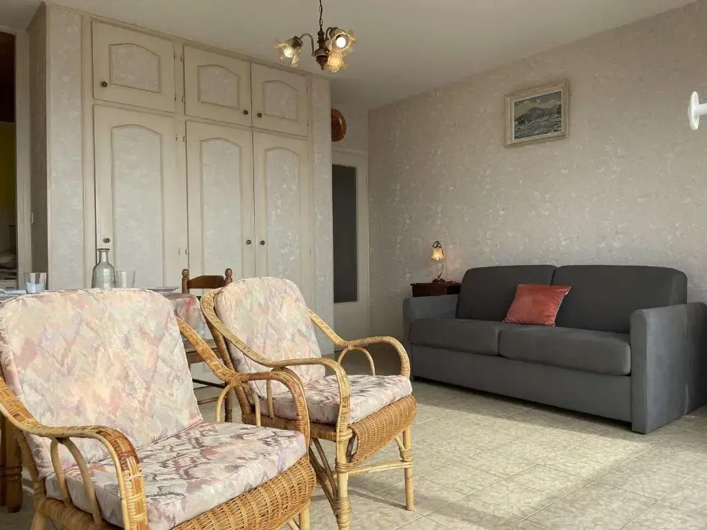 Appartement Saint-Gilles-Croix-de-Vie, 1 pièce, 2 personnes - FR-1-224-116