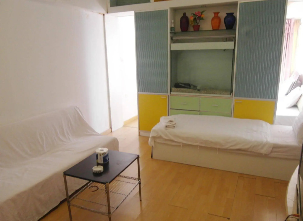 Meijia Apartment